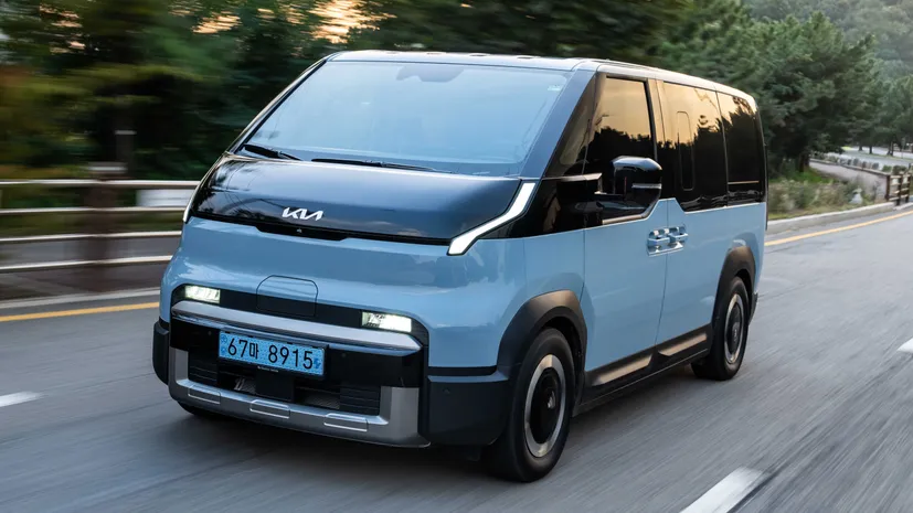 Premium MPV Hire Options Available in London – gallery image 1
